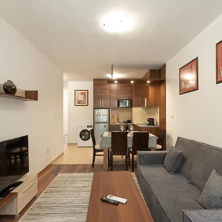 Belvedere 2bedroom Private דירה *