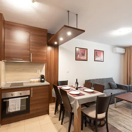 Belvedere 2bedroom Private דירה *