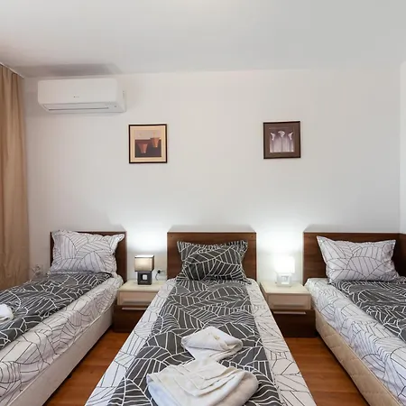 דירה Belvedere 2bedroom Private